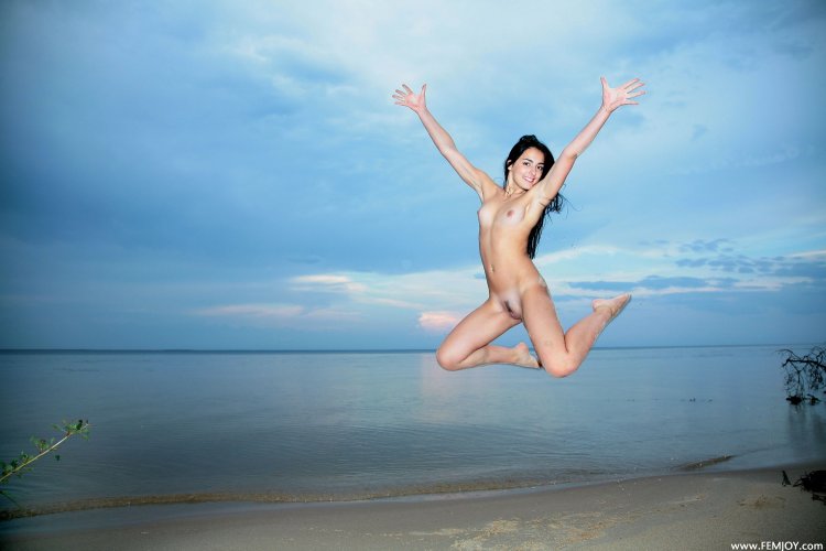 Nude gymnastics in nature