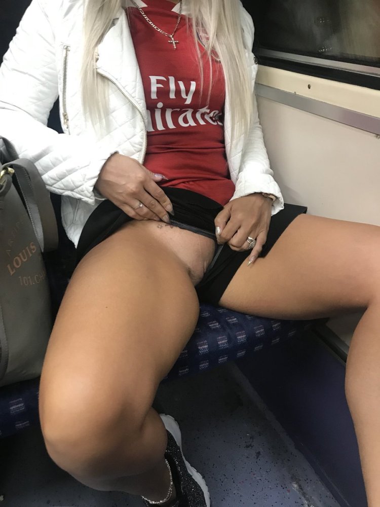 Girls without panties in transport