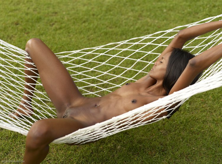 Tits sits in a rathana hammock