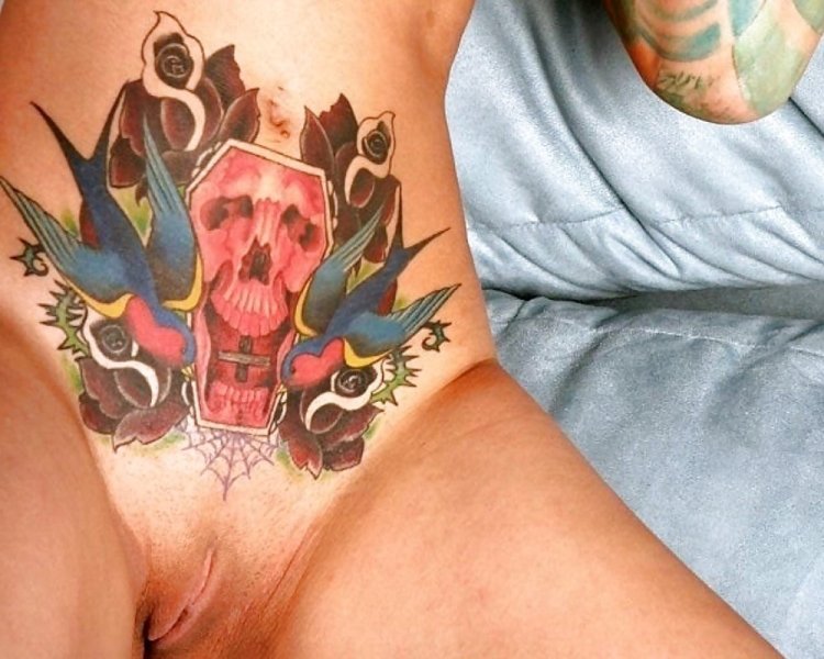 Women's Tattoos on Vagin