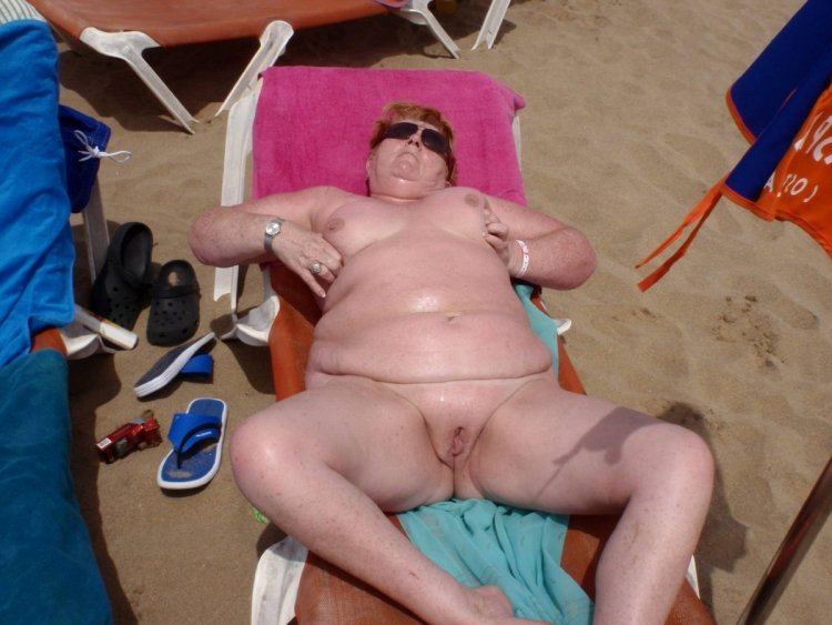 Fucking bbw on the beach