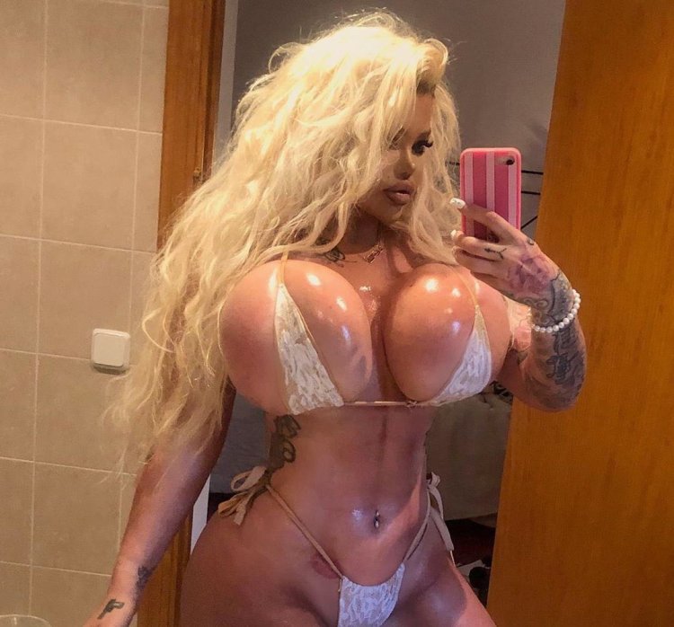 Pornstar Lolo Ferrari