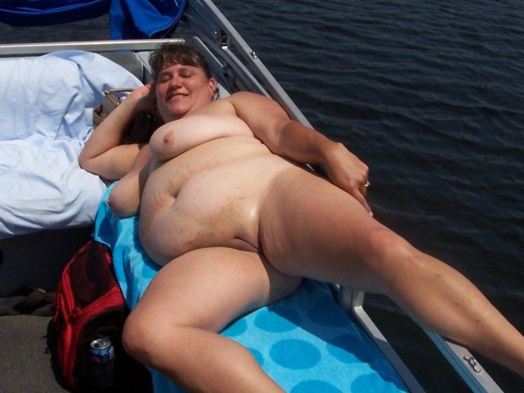 BBW Mature Naked on Fishing