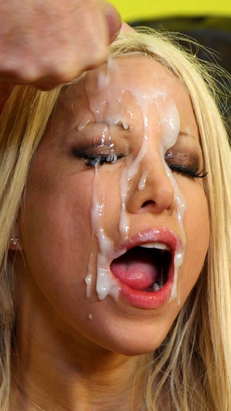 The girl was finished on face