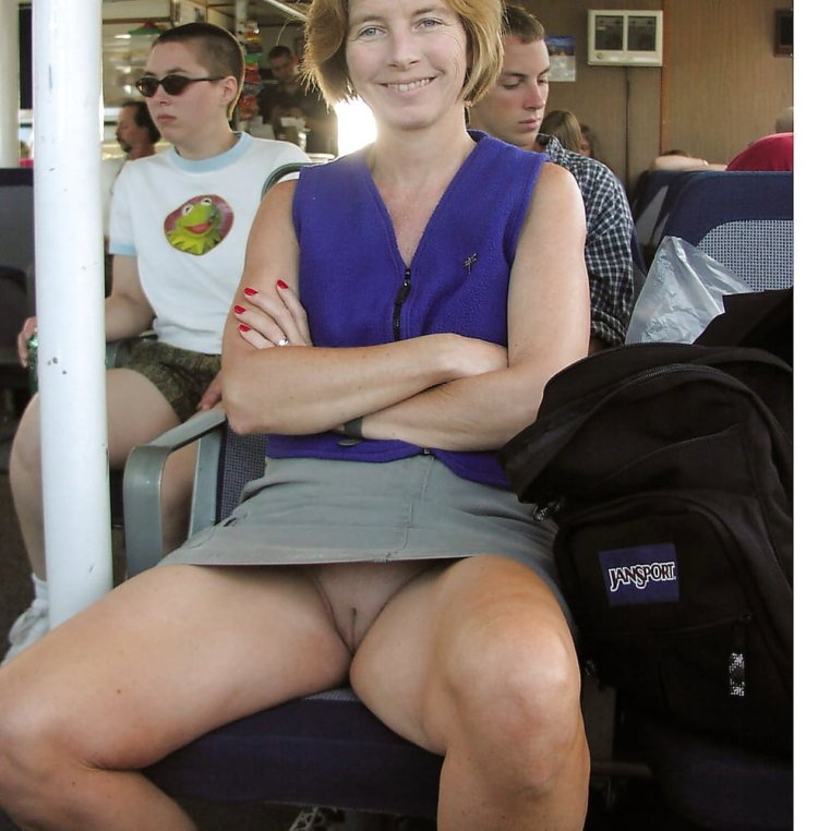 Mature without panties in transport