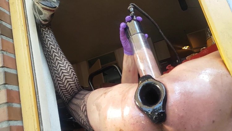 The girl is played with a vacuum pump