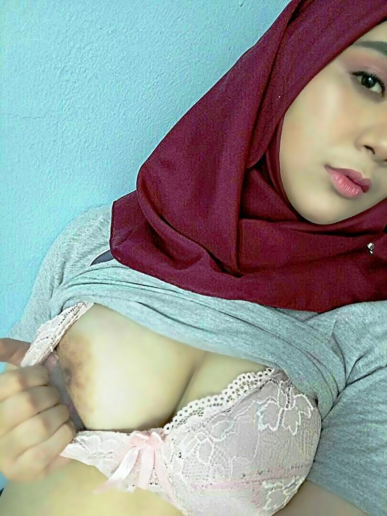 Naked amateur hijab