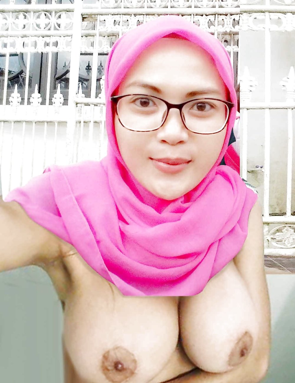 Hijab Selfie Indonesian Big Boobs