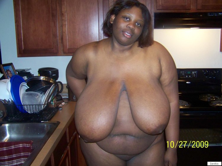 Thick black women with big tits