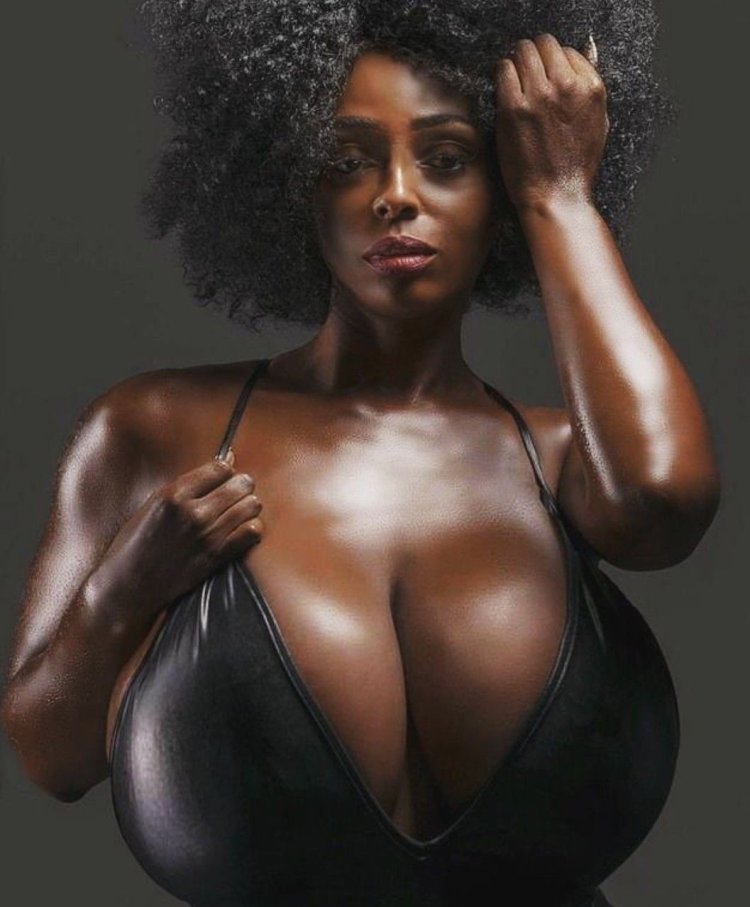 Black women with big tits