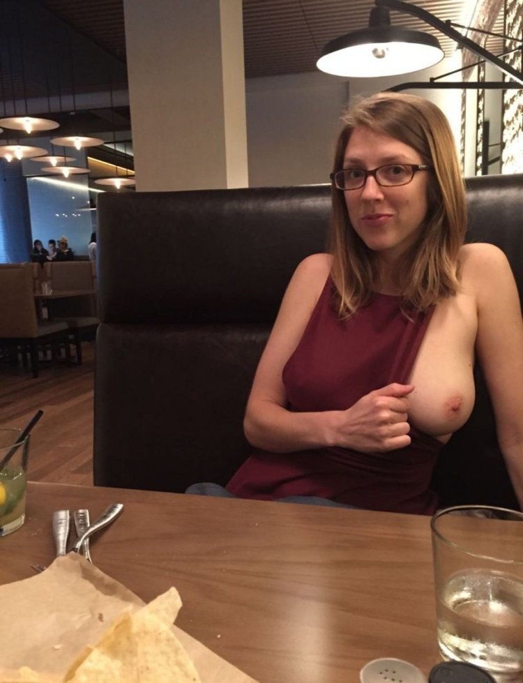 Public Pussy Tits Flashing Restaurant