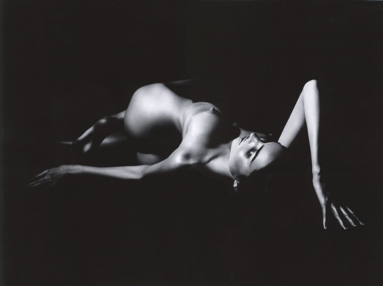 Girls in the style of nude black and white