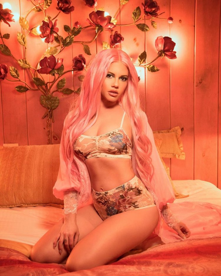 Chanel West Coast hot