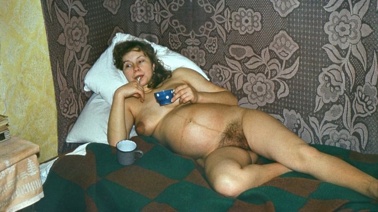 Naked mature aunts retro