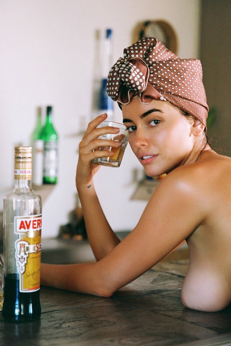 Sarah Stephens (Sarah Stephens) Golaia