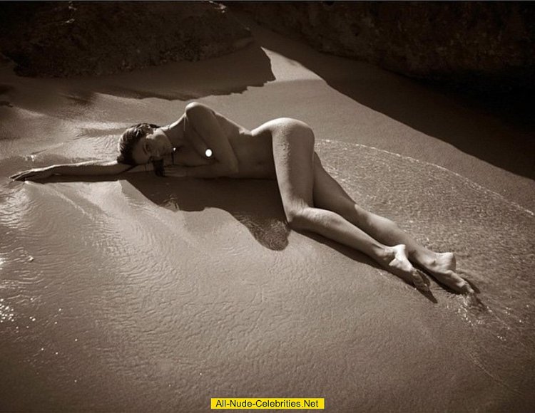 Marlo Horst photo shoot Ero