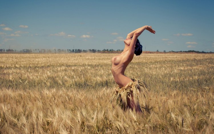 Hovorkova Katerina Naked photo HD Quality