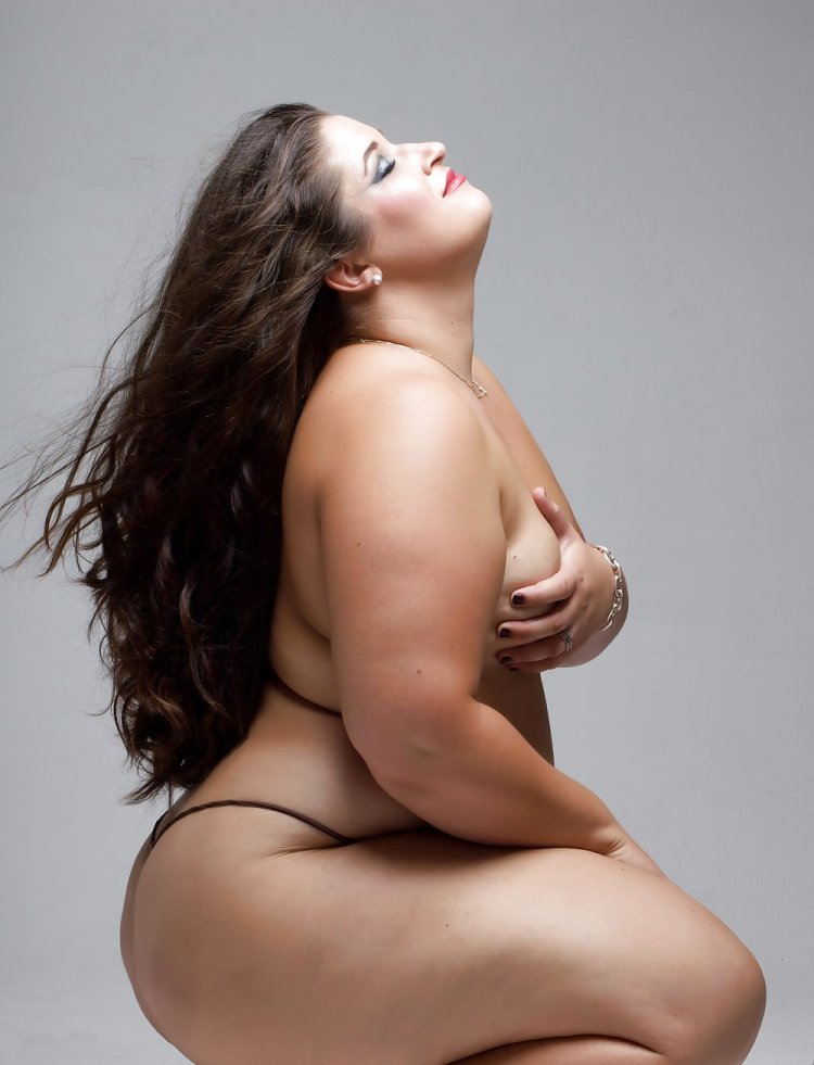 Victoria Dzhanashvili "Curves"