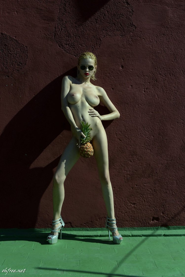 Julia Logacheva model