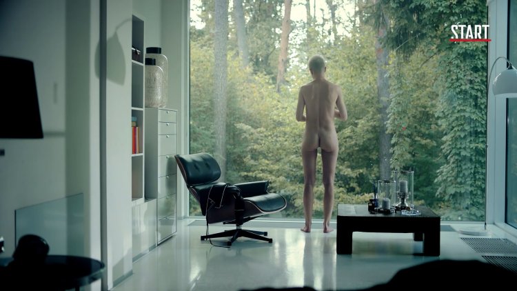 Naked Darya Moroz in the TV series "Kept"