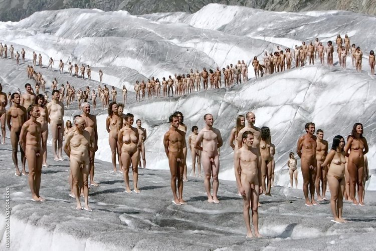Naked Mass Spencer Tunick