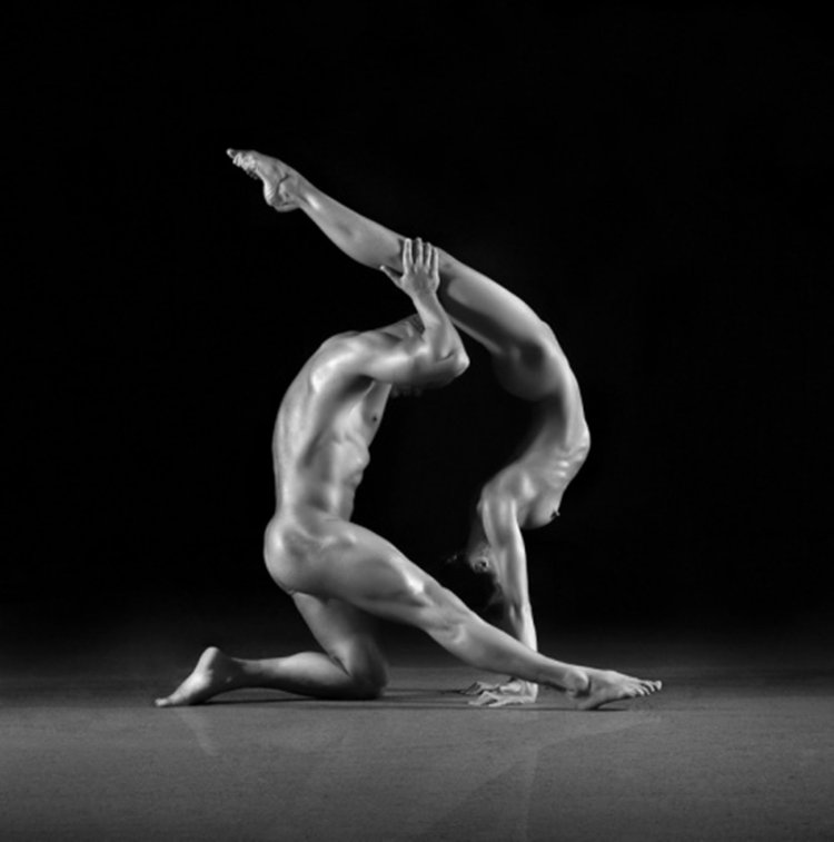 Mia Malkova acrobatics