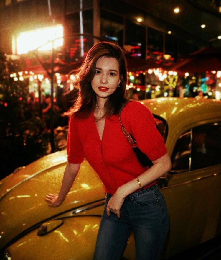 Anastasia Yezhel 8951 36