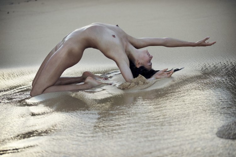 Jessica Clementes Naked