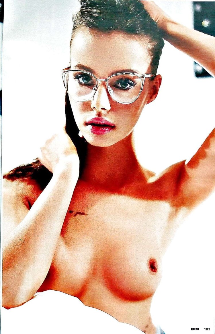 Erotic photo Claudia Teehan