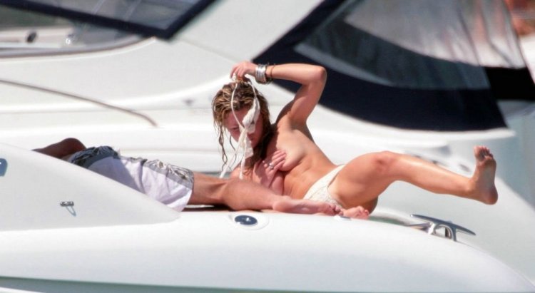 Erotic photo shoots failure