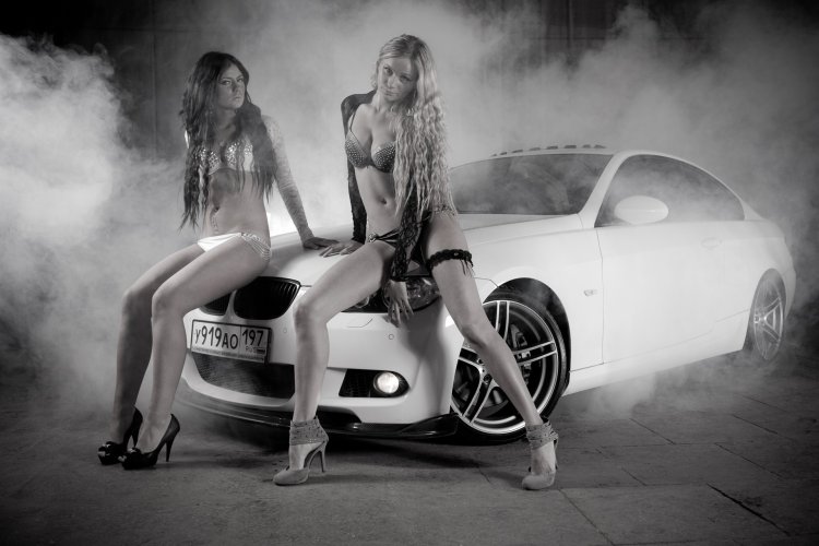 Fucked beauty in the car