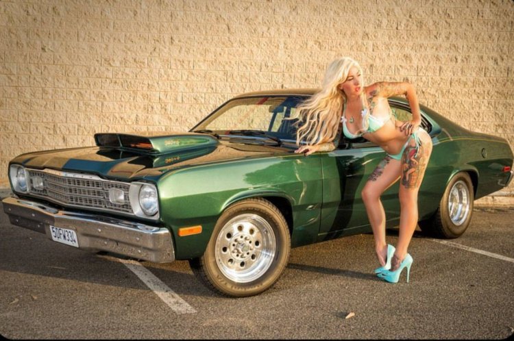 Dodge Chelanger and Girl