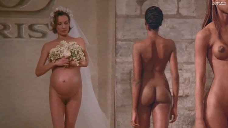 High fashion movie naked
