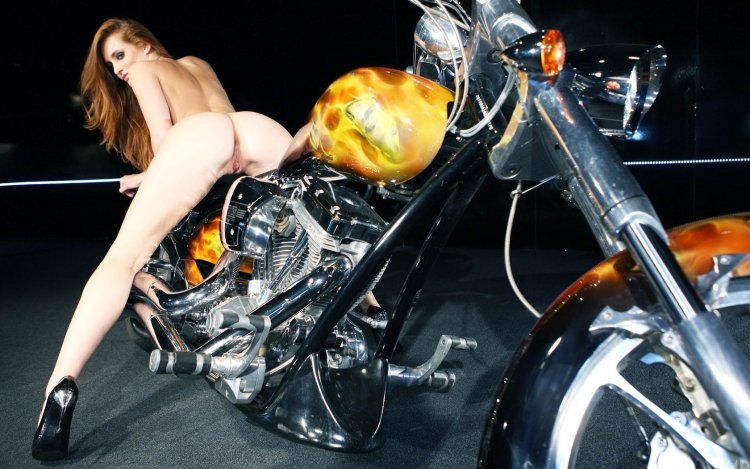 Motorcycles Choppers and naked girls