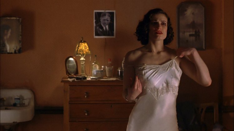 Idina Menzel ask dust