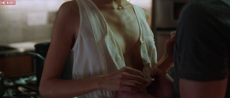 Isabelle Lucas Erotic scenes