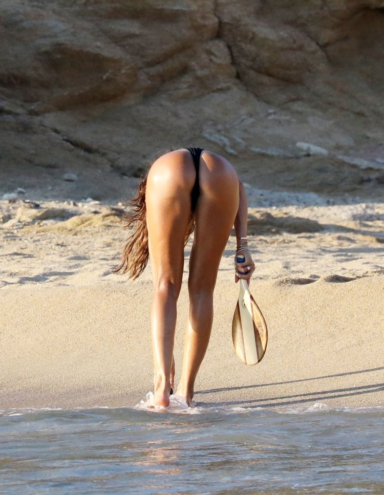 Isabelle Goular Naked Tits