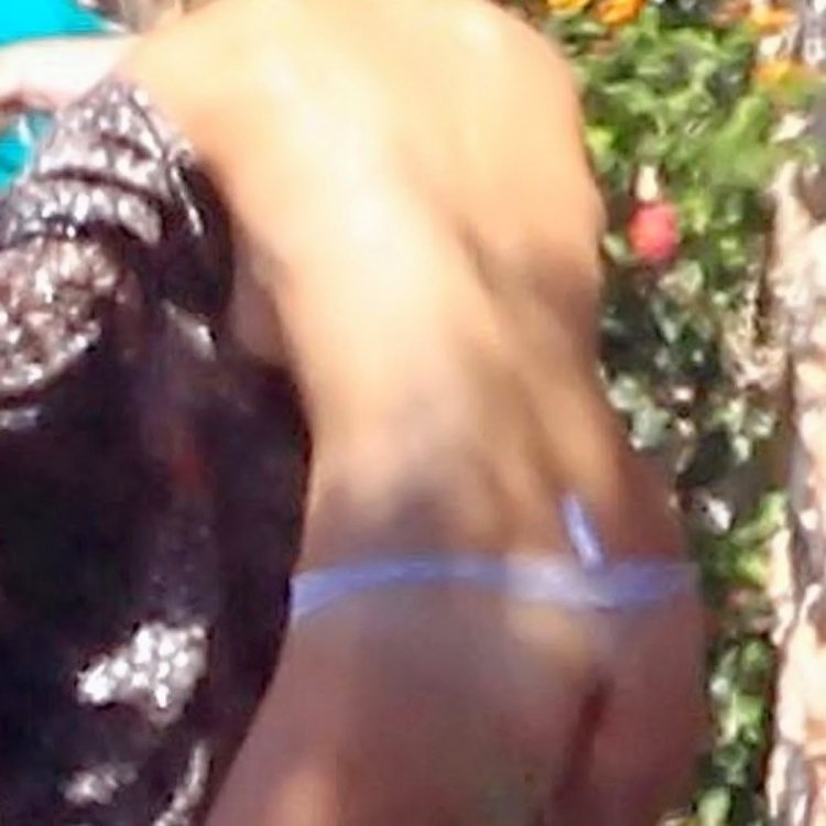 Carolina Kurkova Tits