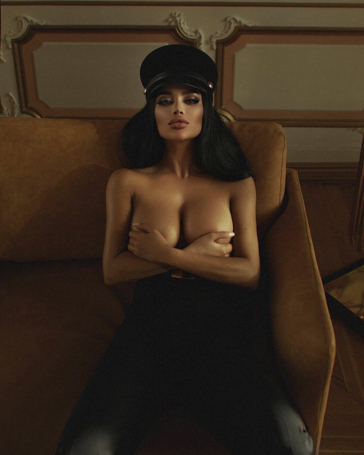 Nita Vacation in Mexico Naked