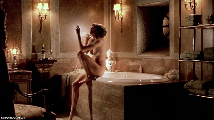 Sienna Miller Nidget