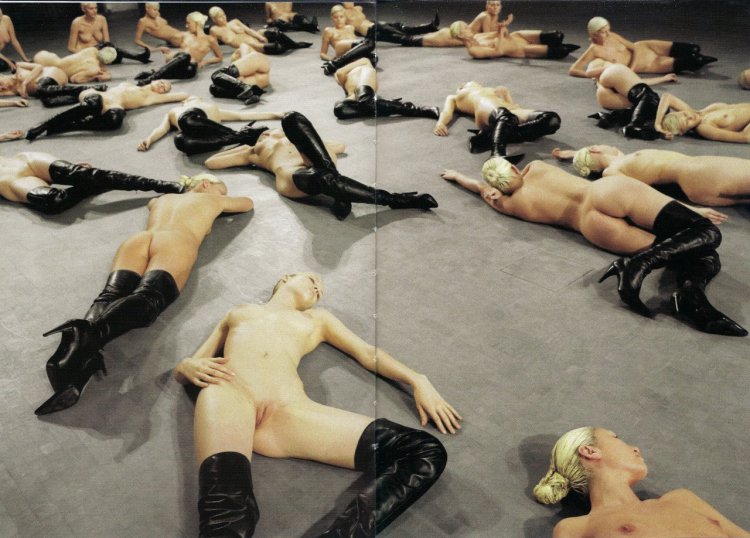 Vanessa Bikroft Performance