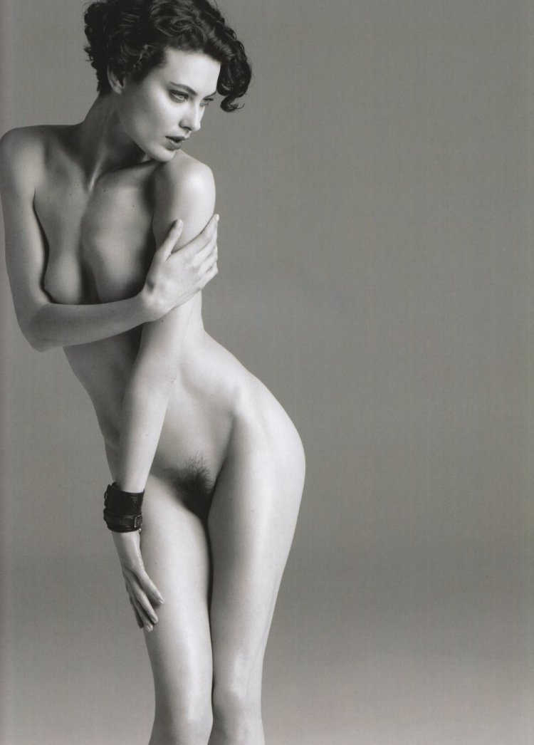 Model Shalom Harlow naked