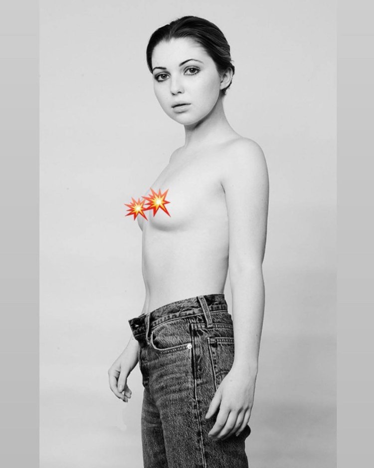 Sammy Khanratty Topless