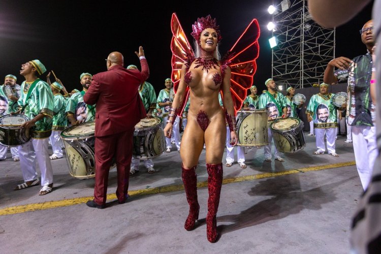 Trances in Brazilian carnival