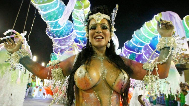 Andrea Martins Brazil Carnival