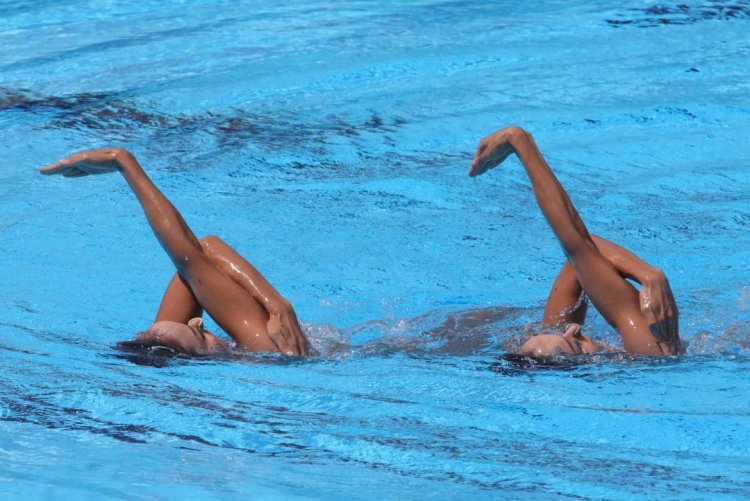 Naked girls under water