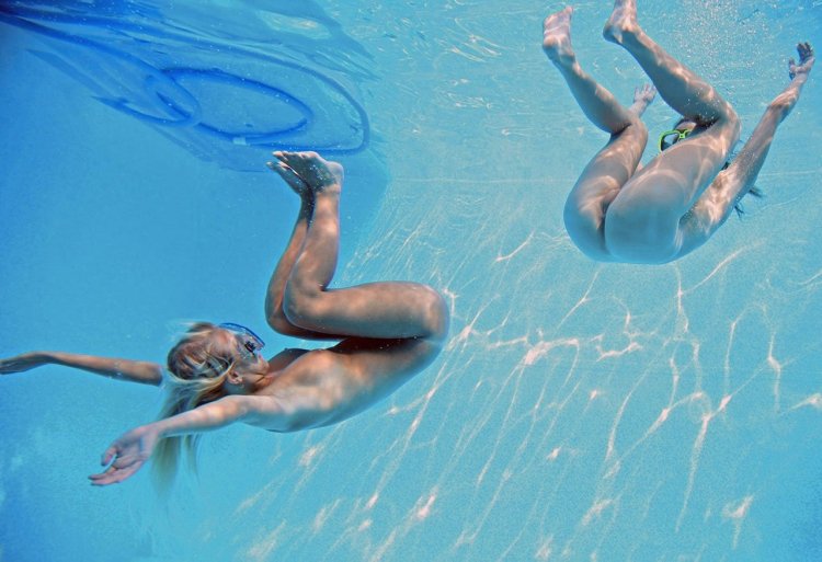 Synchronous swimming naked