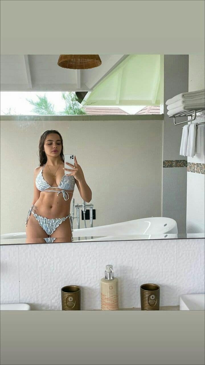 Valya karna.val plums