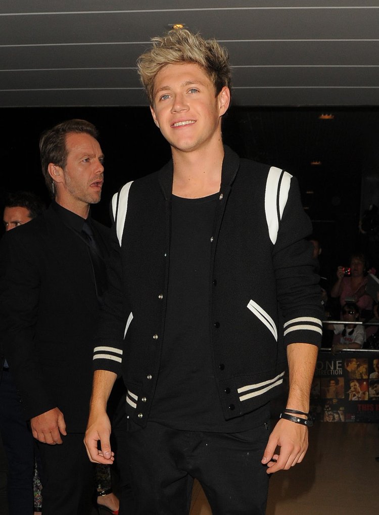 Niall Horan 4000*4000 pixels