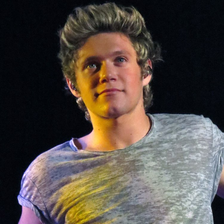 Niall Horan 2021 Chest